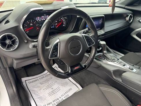 Used 2020 Chevrolet Camaro SS RWD image 13