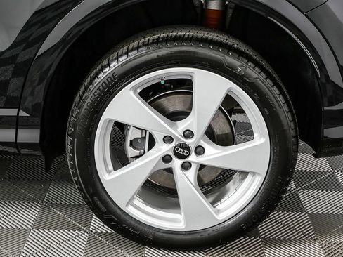 New 2025 Audi Q5 Premium Plus image 38