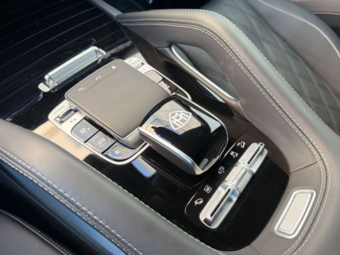 Certified 2024 Mercedes-Benz Maybach GLS 600 4MATIC image 19