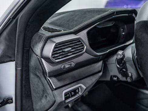 Used 2024 Lamborghini Urus Performante image 20