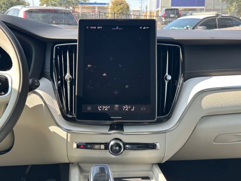 New 2026 Volvo XC60 B5 Ultra image 12