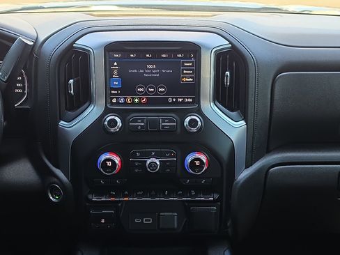 Used 2021 GMC Sierra 1500 Elevation w/ Preferred Package AWD/4WD image 22