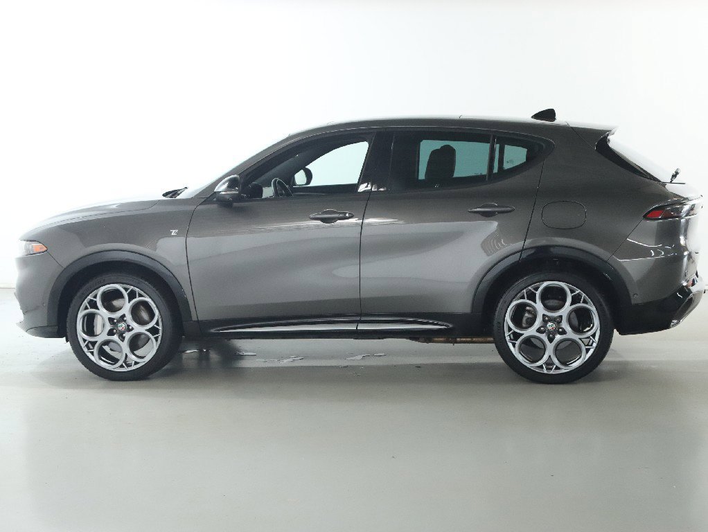 Used 2024 Alfa Romeo Tonale Ti w/ Active Assist Package AWD/4WD image 40