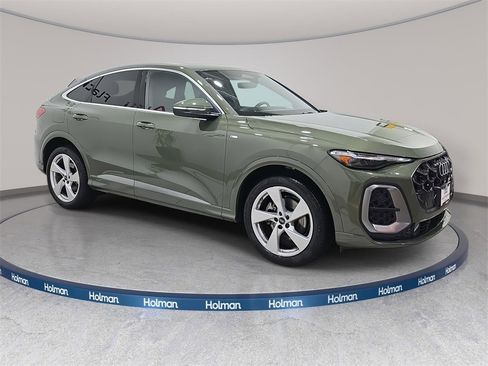 Certified 2025 Audi Q5 Prestige w/ 20" Wheel Package image 5