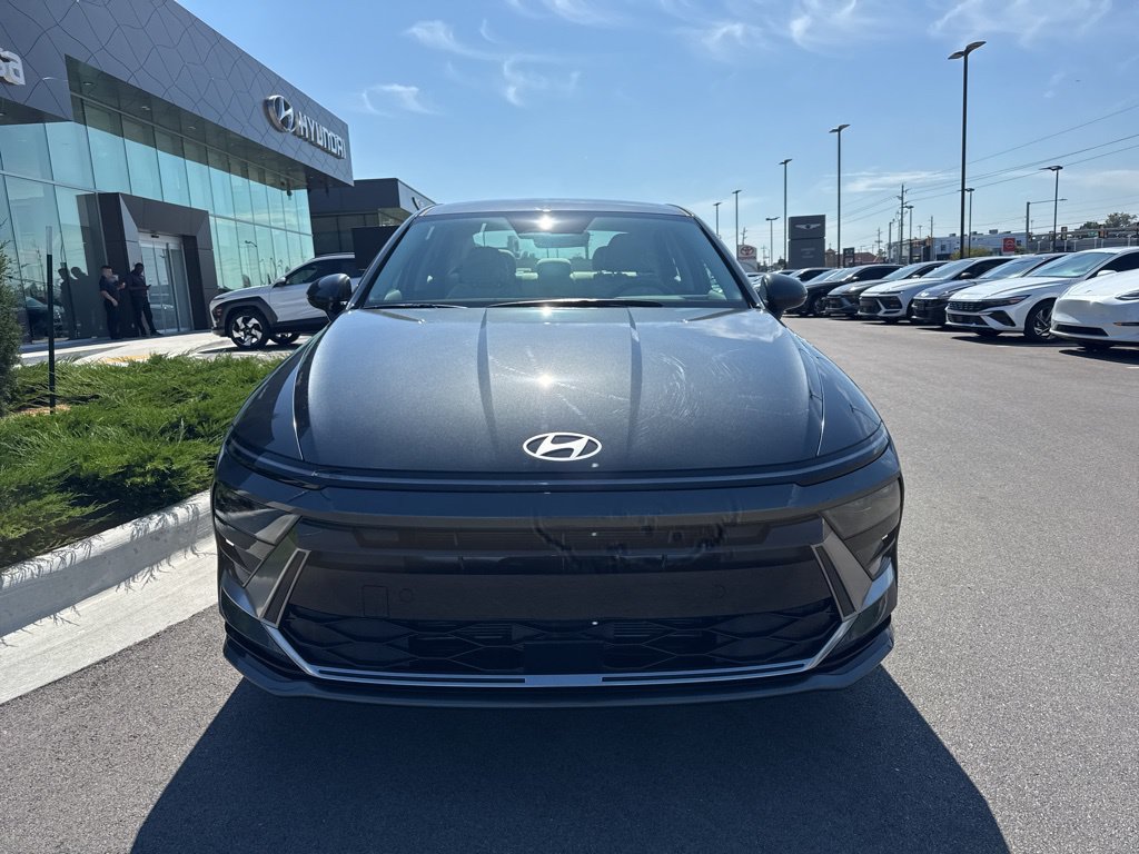 New 2026 Hyundai Sonata SEL FWD image 2