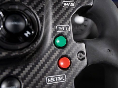 Used 2015 McLaren P1 image 32