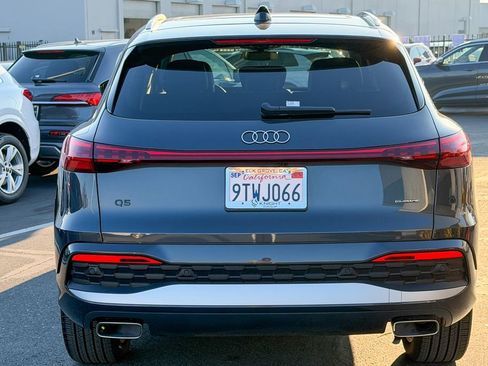Used 2025 Audi Q5 Premium Plus w/ Premium Plus image 8