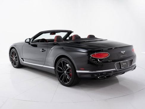 Certified 2021 Bentley Continental GT image 3