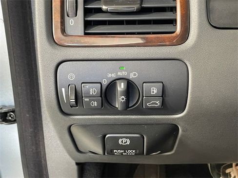 Used 2013 Volvo XC70 T6 Platinum image 14