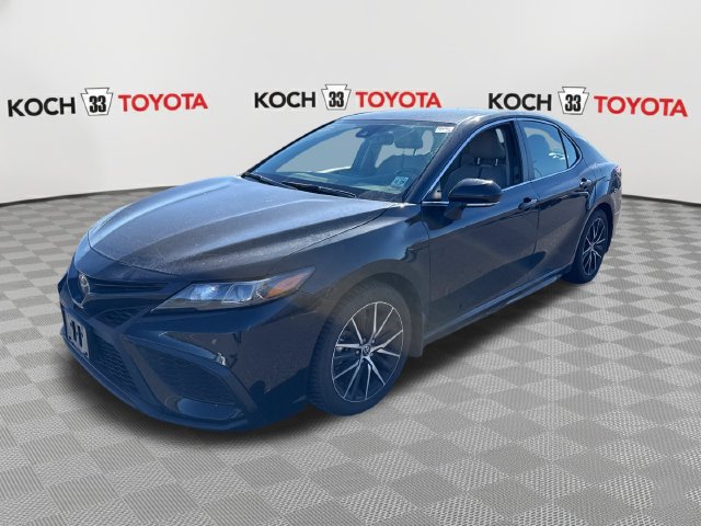 Certified 2024 Toyota Camry SE w/ Cold Weather Package FWD image 3