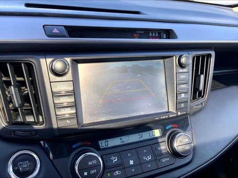 Used 2018 Toyota RAV4 XLE image 27