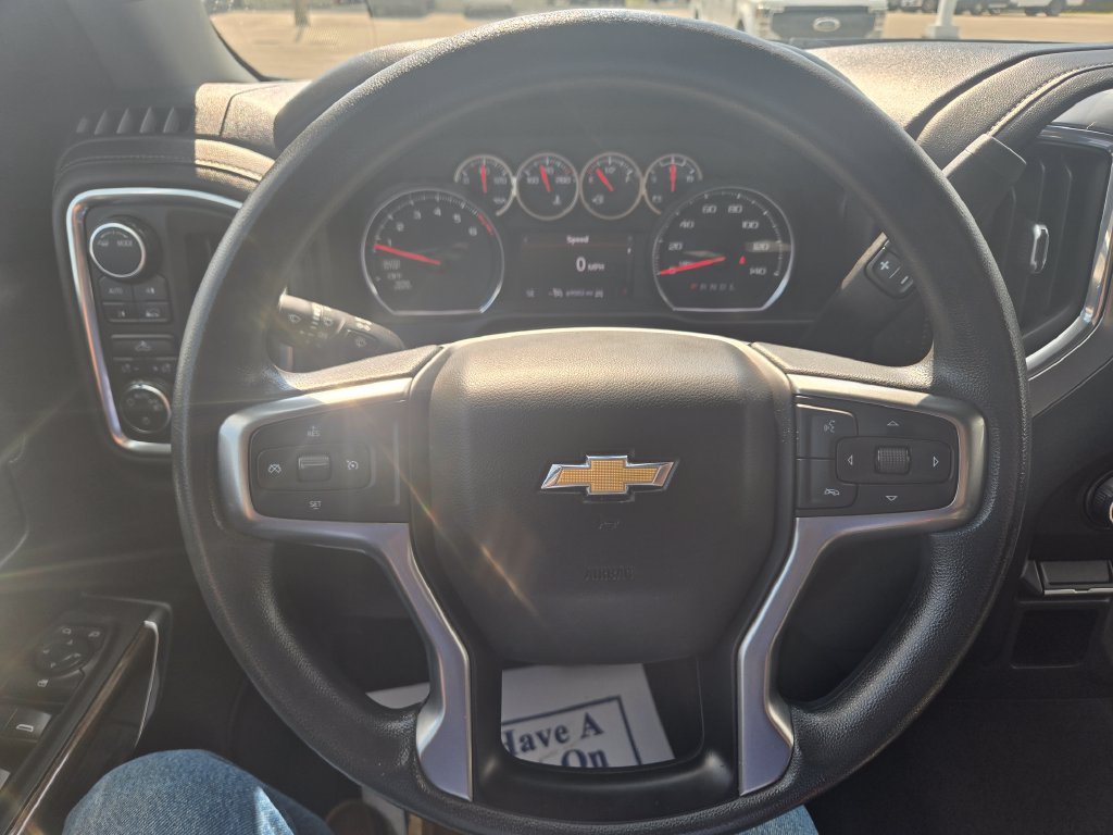 Used 2020 Chevrolet Silverado 1500 LT AWD/4WD image 10
