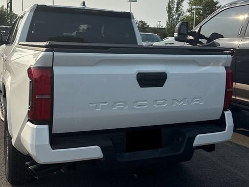 Used 2026 Toyota Tacoma SR5 RWD image 5