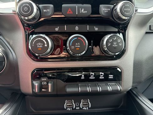 New 2026 RAM 1500 4x4 Crew Cab image 22