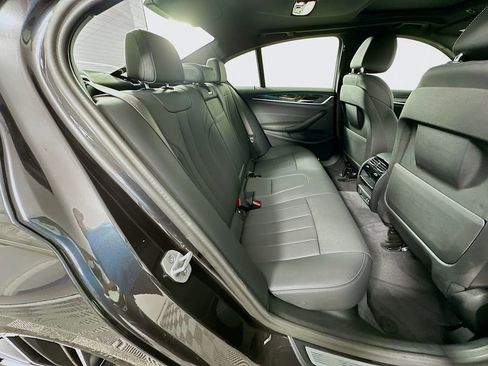 Certified 2023 BMW 530e xDrive w/ M Sport Package image 28