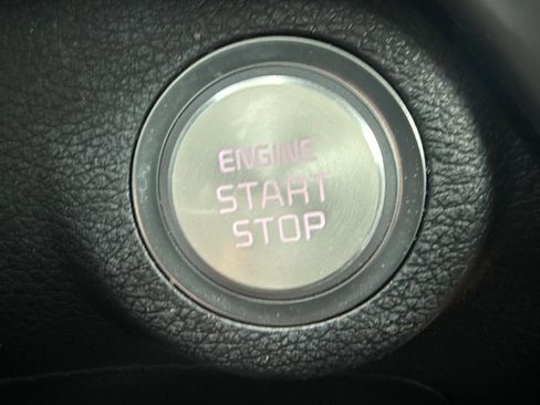 Used 2023 Kia Telluride S image 38