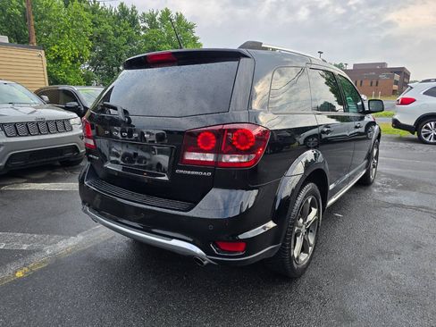 Used 2015 Dodge Journey Crossroad w/ Flexible Seating Group FWD image 3