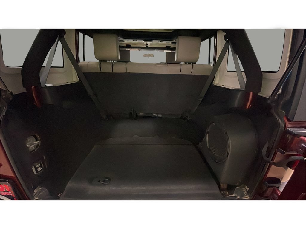 Used 2009 Jeep Wrangler Unlimited Sahara AWD/4WD image 13
