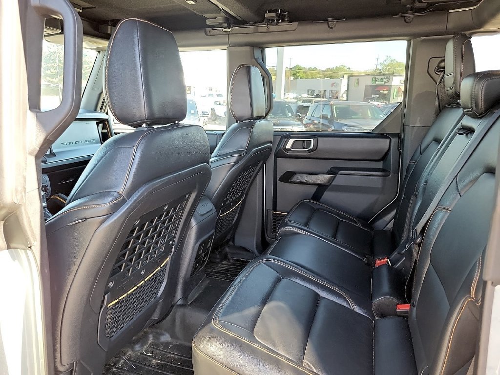 Used 2024 Ford Bronco Badlands AWD/4WD image 10