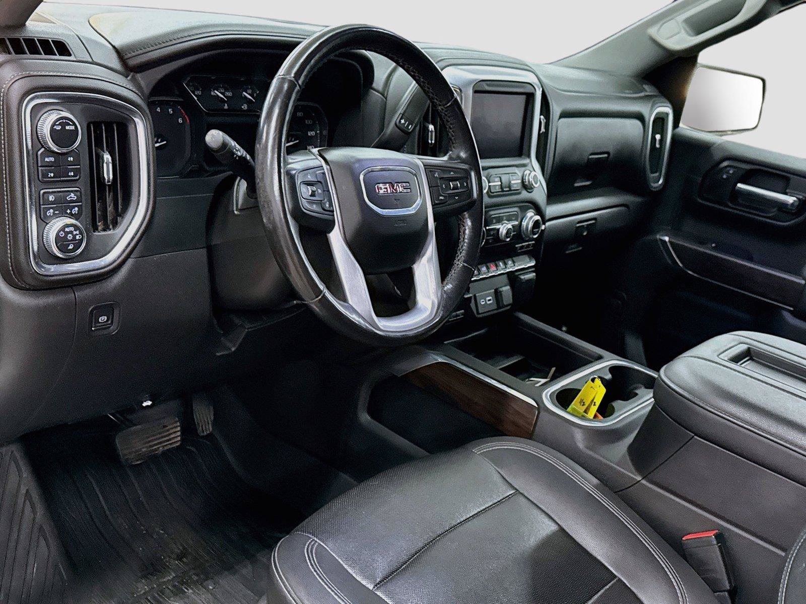 Used 2022 GMC Sierra 1500 SLT w/ SLT Premium Package AWD/4WD image 7