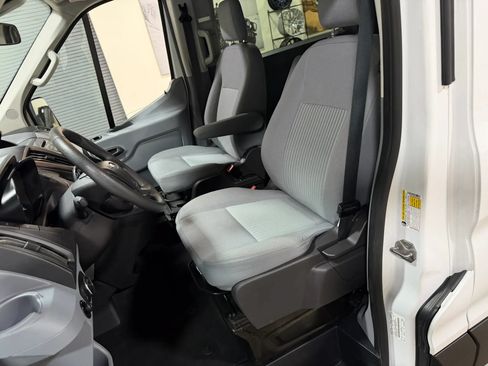 Used 2019 Ford Transit 150 XLT RWD image 37