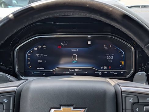 Used 2022 Chevrolet Silverado 1500 High Country w/ High Country Premium Package AWD/4WD image 25