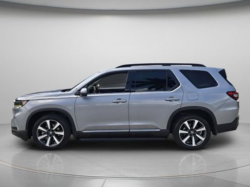 Used 2023 Honda Pilot Elite image 4