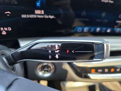 Used 2024 Cadillac Lyriq Sport image 28