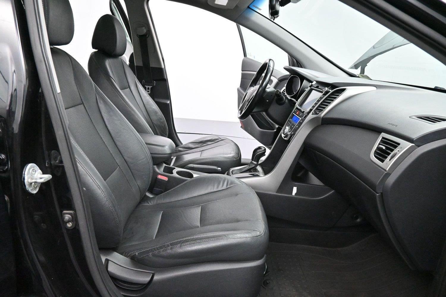 Used 2013 Hyundai Elantra GT w/ Style Pkg FWD image 28