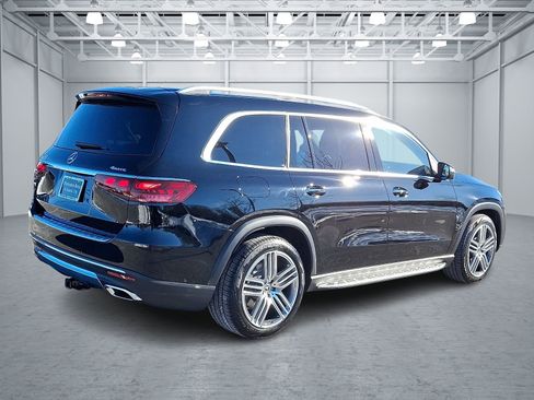 Certified 2026 Mercedes-Benz GLS 450 4MATIC image 6