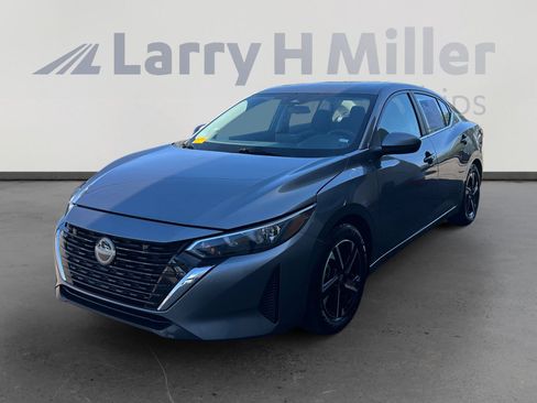 Used 2024 Nissan Sentra SV FWD image 1