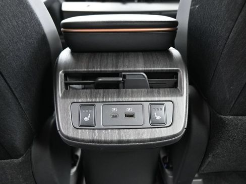 Used 2024 Nissan Ariya AWD image 27