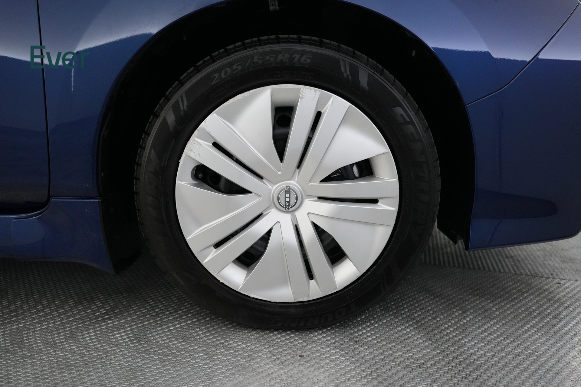 Used 2025 Nissan Leaf S FWD image 20