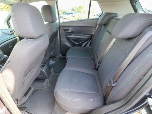 Used 2015 Chevrolet Trax LS image 26