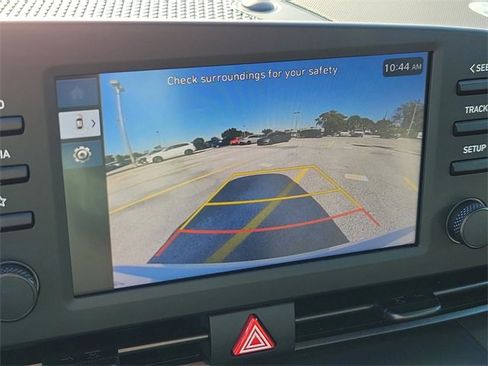 Used 2025 Hyundai Elantra Sport image 24