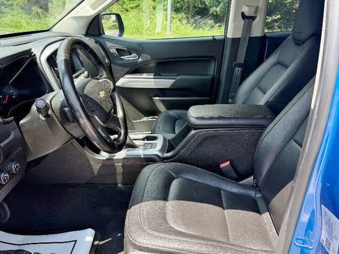 Used 2022 Chevrolet Colorado LT w/ Luxury Package AWD/4WD image 10