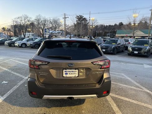 Used 2023 Subaru Outback Limited image 6