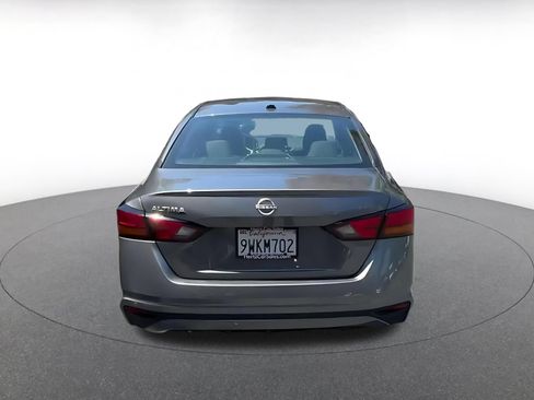 Used 2026 Nissan Altima 2.5 SV FWD image 12