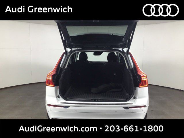 Used 2020 Volvo XC60 T6 Inscription w/ Protection Package Premier AWD/4WD image 24