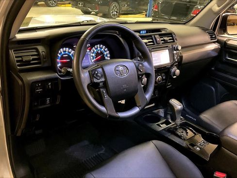 Used 2019 Toyota 4Runner TRD Off-Road Premium image 16