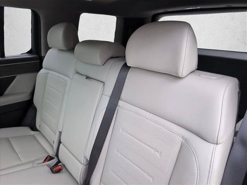 New 2026 Hyundai Santa Fe Limited FWD image 17