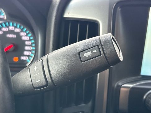 Used 2018 Chevrolet Silverado 1500 LT AWD/4WD image 21