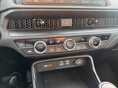 Certified 2025 Honda CR-V Sport image 32