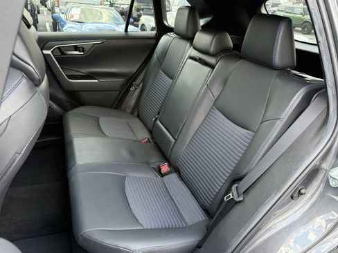 Used 2022 Toyota RAV4 XSE AWD/4WD image 30