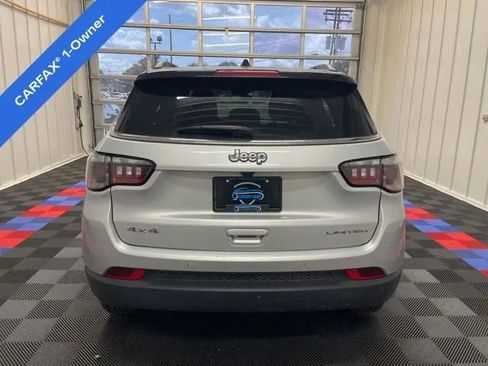 Used 2025 Jeep Compass Limited AWD/4WD image 4