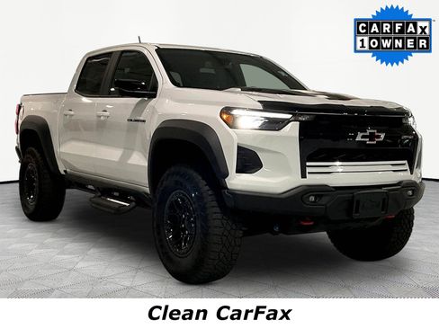 Used 2024 Chevrolet Colorado ZR2 w/ ZR2 Bison Edition AWD/4WD image 3