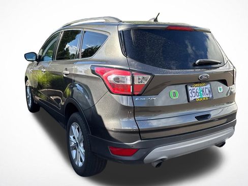 Used 2017 Ford Escape SE w/ Equipment Group 201A AWD/4WD image 5