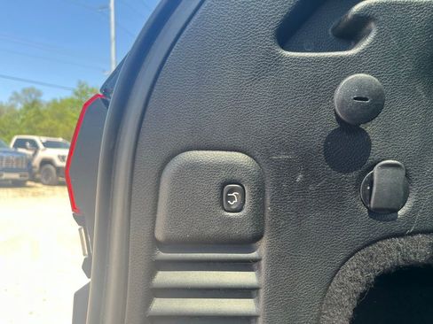 Used 2020 Jeep Grand Cherokee Altitude AWD/4WD image 12