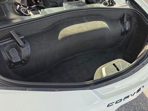 Used 2024 Chevrolet Corvette Stingray Premium Cpe w/ Z51 Performance Package RWD image 13