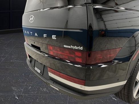 Used 2025 Hyundai Santa Fe Limited image 38